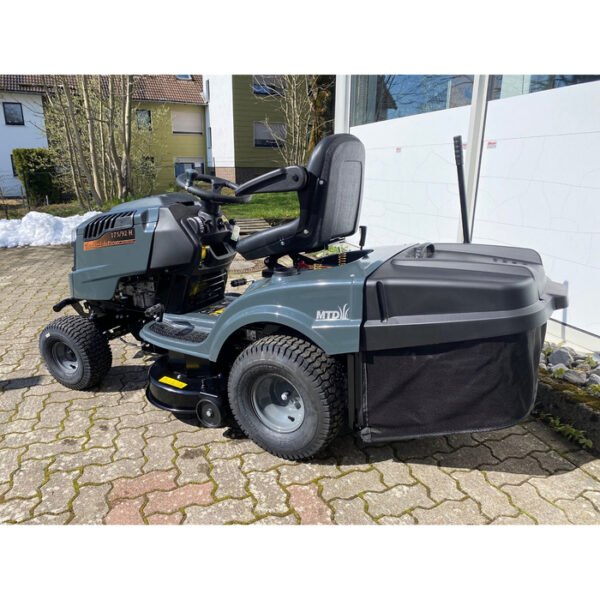 BLACK EDITION® 175/92 H Rasentraktor – Deluxe
